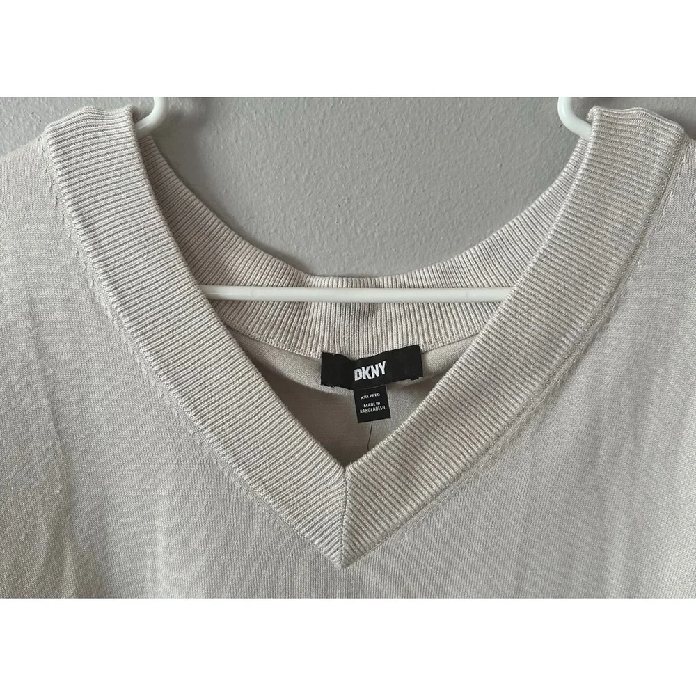 🆕 Women’s DKNY Puff Sleeve Sweater - Picture 8 of 10